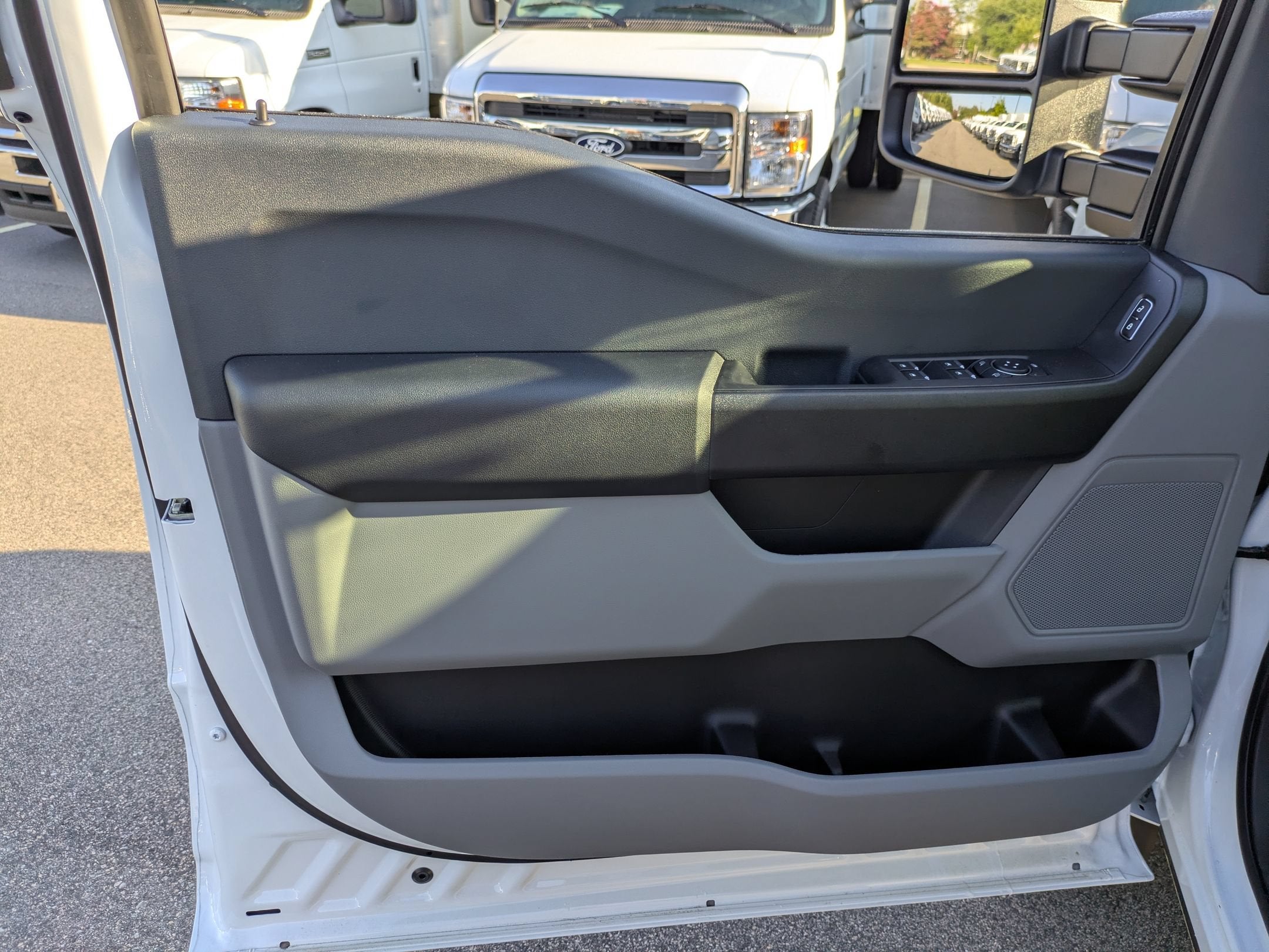 2026 Ford Super Duty F-550 DRW XL