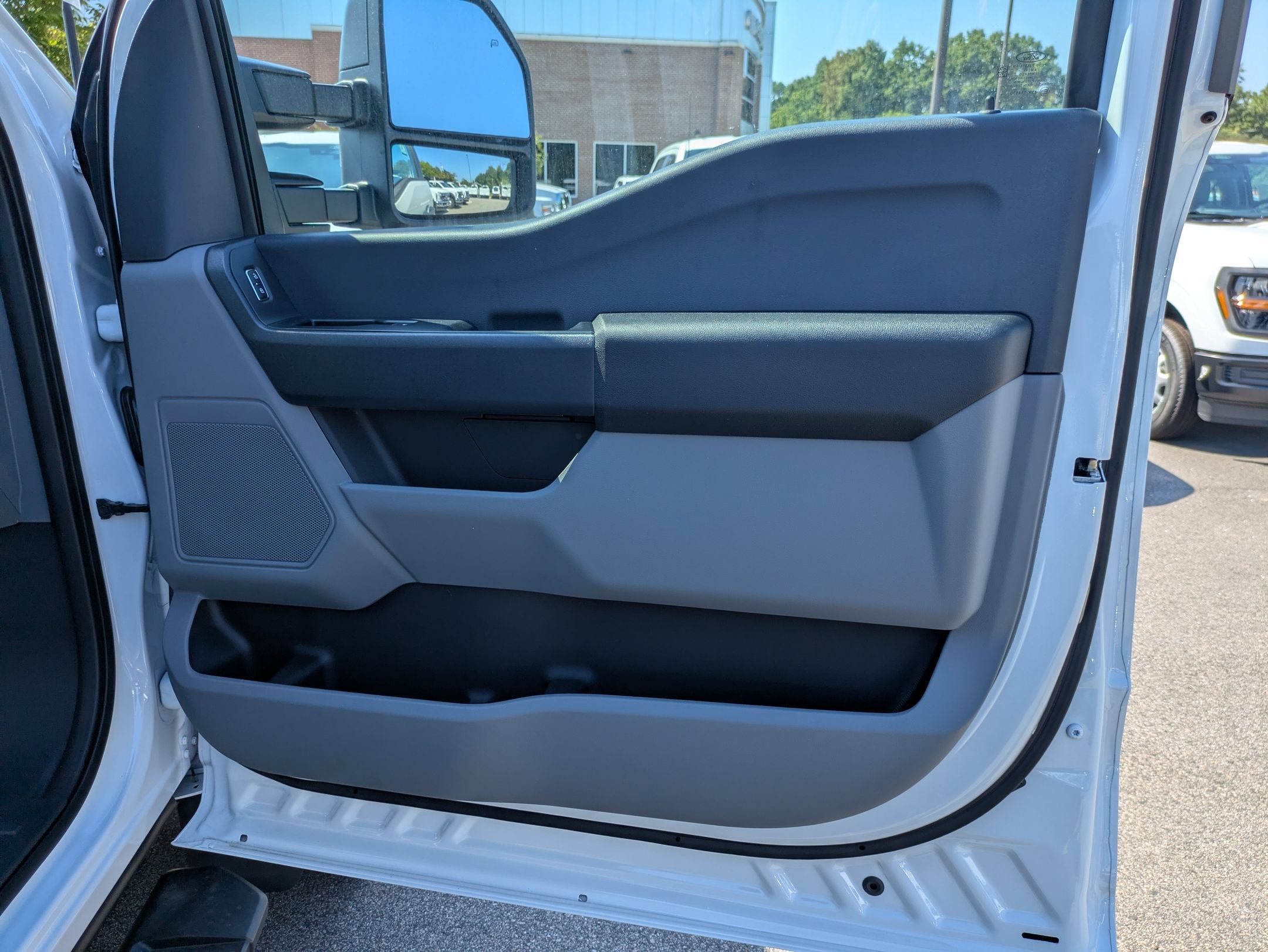 2026 Ford Super Duty F-550 DRW XL