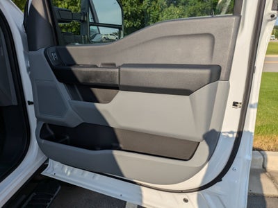 2026 Ford Super Duty F-550 DRW XL