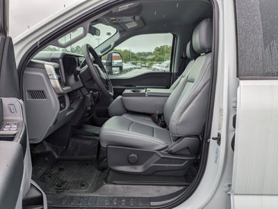 2025 Ford Super Duty F-350 SRW XL