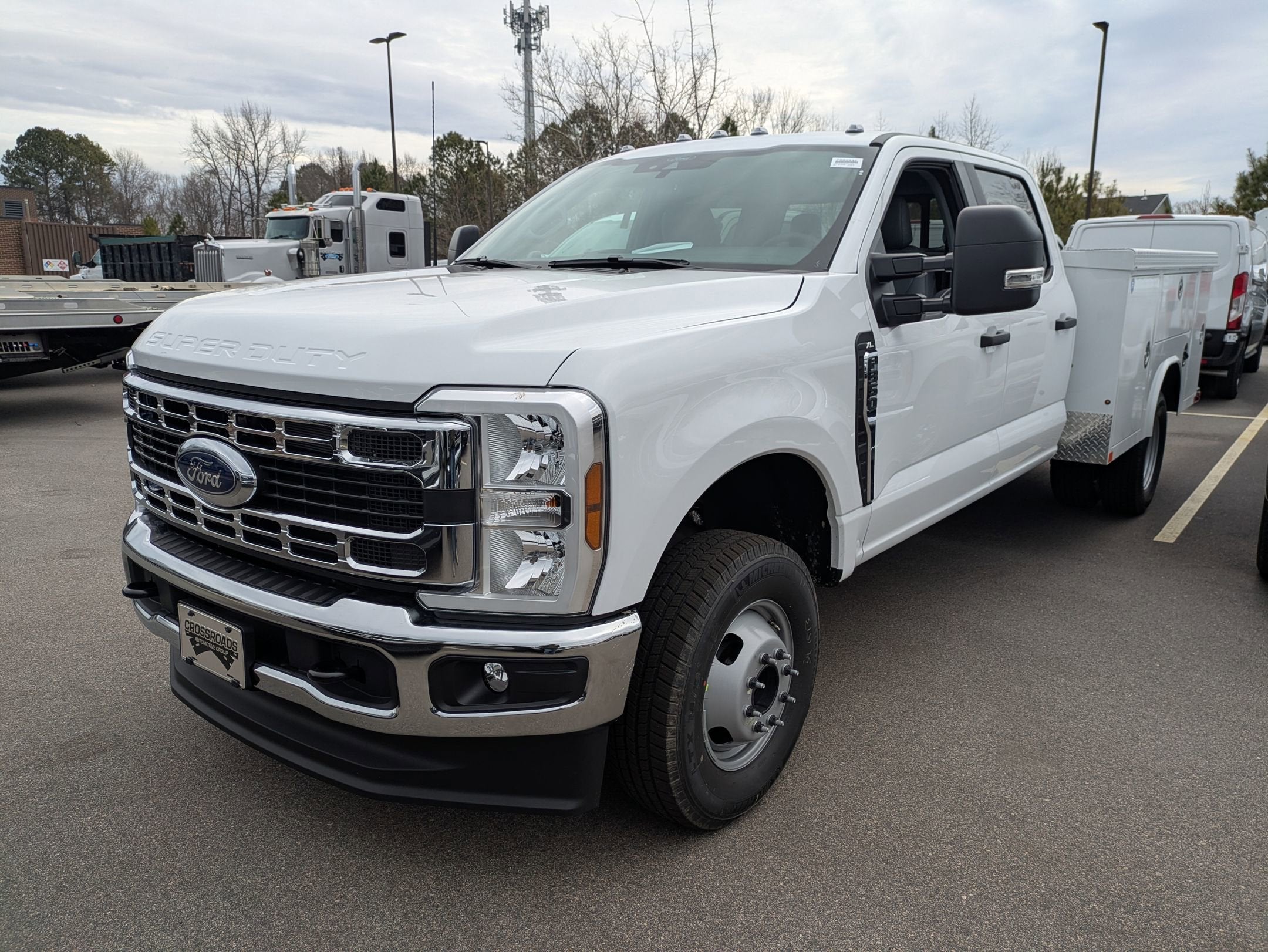 2026 Ford Super Duty F-350 DRW XL