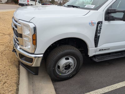 2026 Ford Super Duty F-350 DRW XL