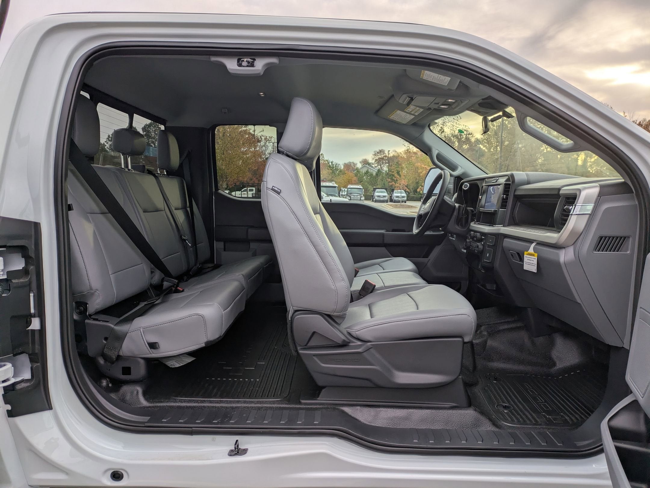 2025 Ford Super Duty F-350 SRW XL