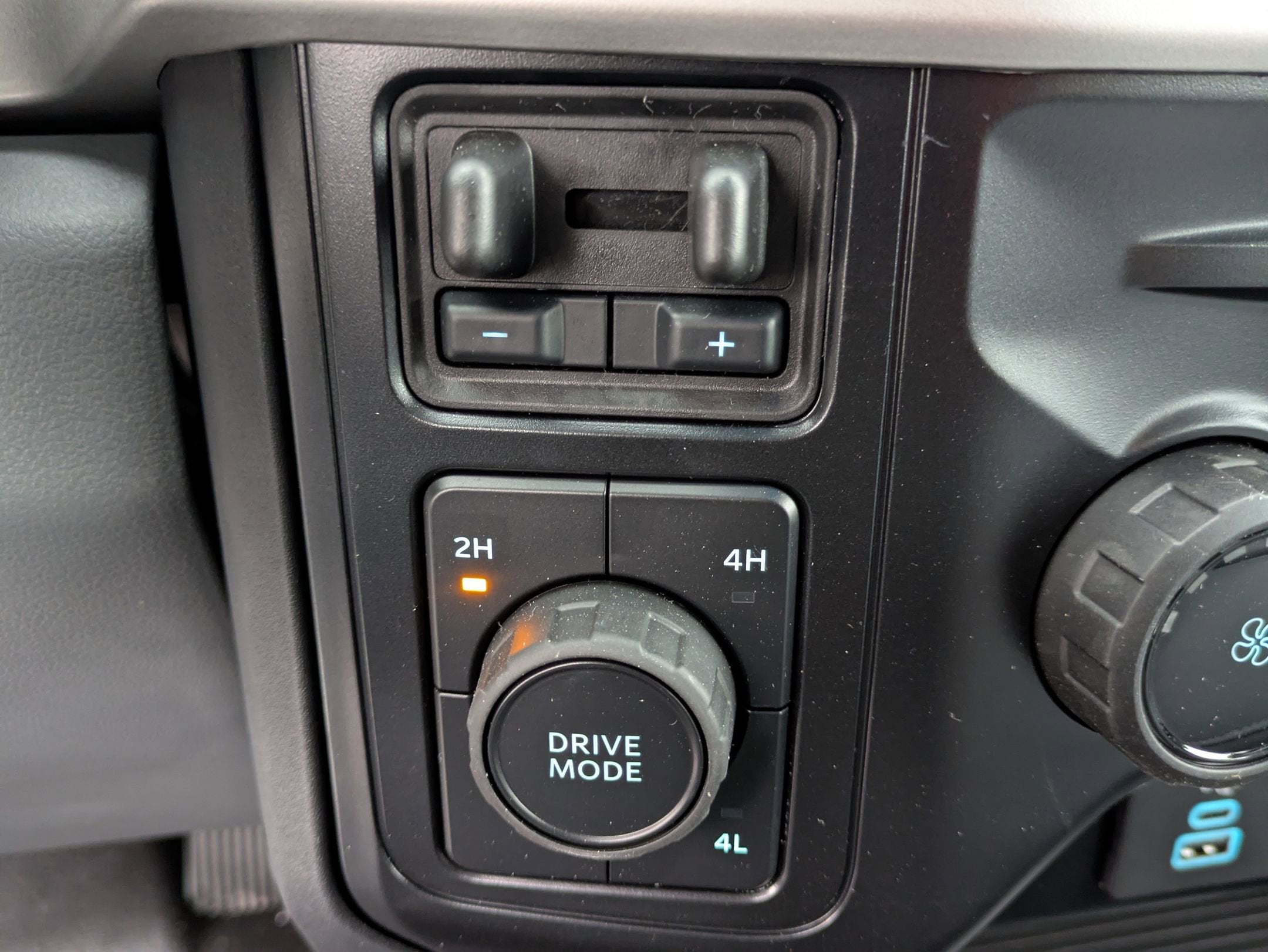 2025 Ford Super Duty F-350 DRW XL