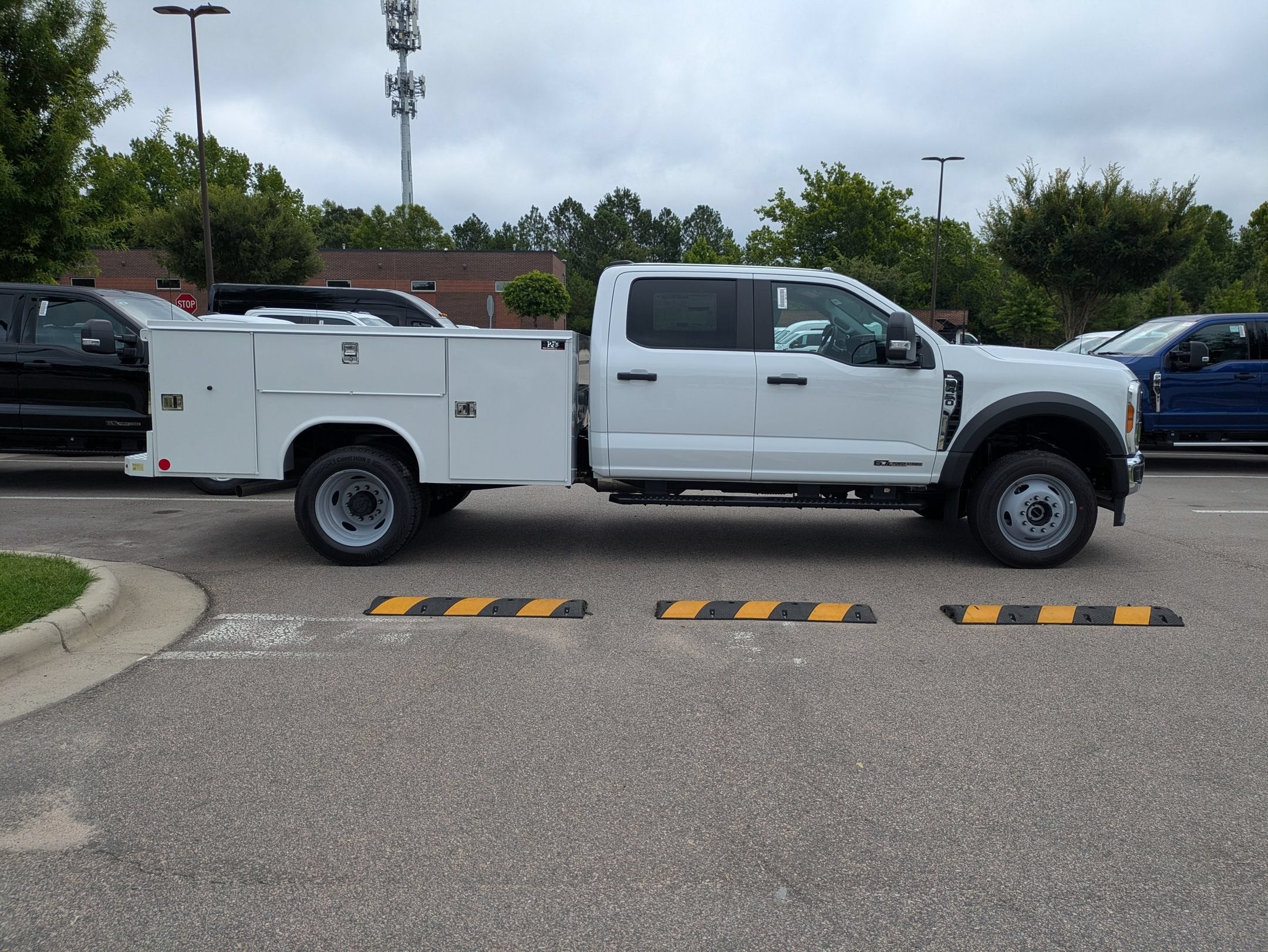 2026 Ford Super Duty F-450 DRW XL