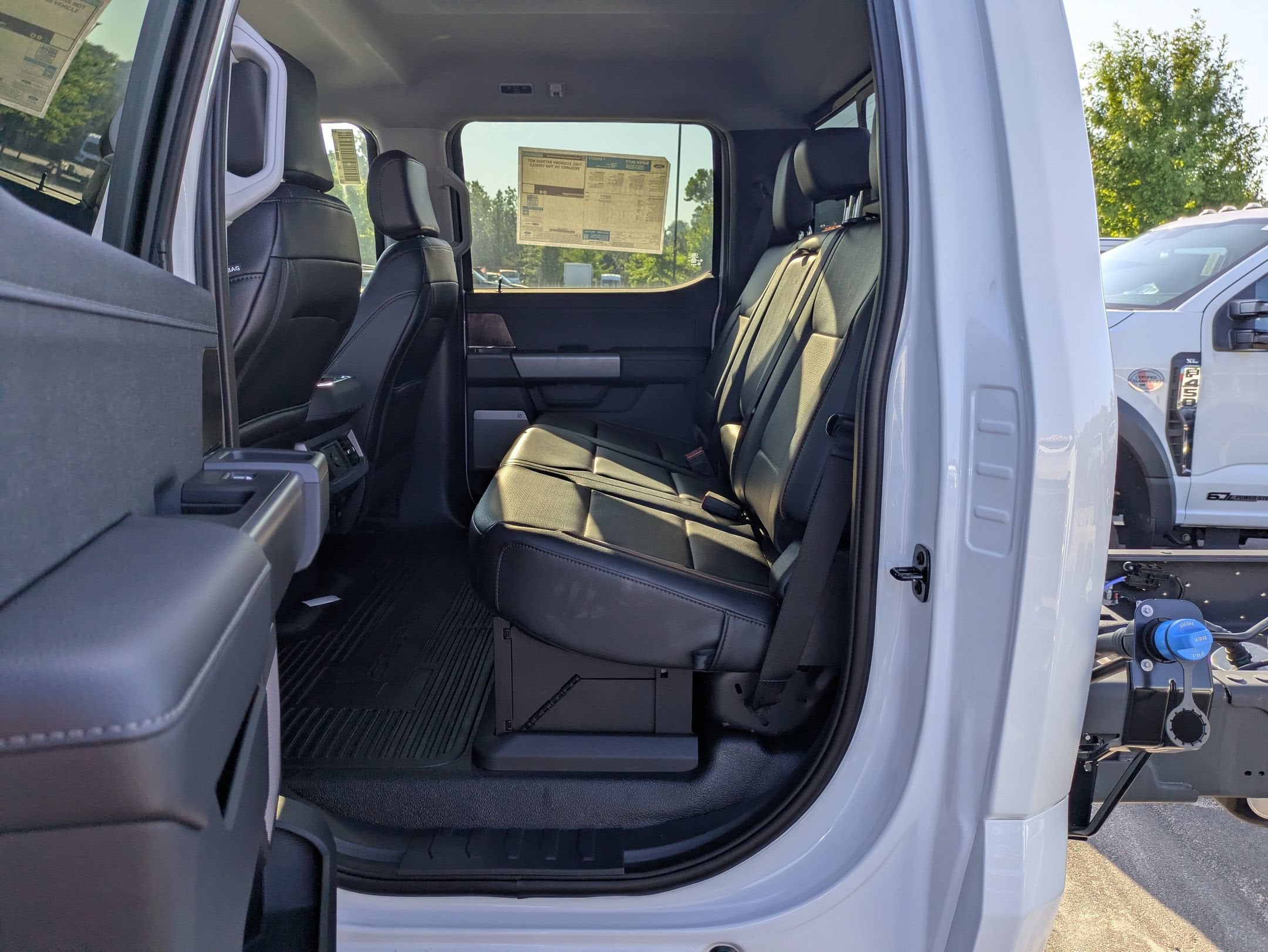 2026 Ford Super Duty F-450 DRW LARIAT