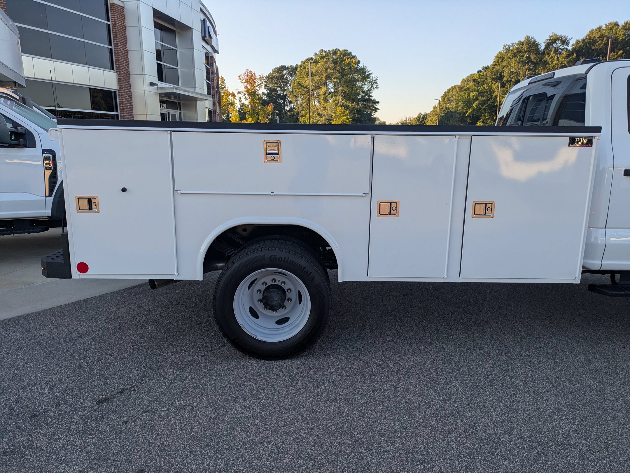 2026 Ford Super Duty F-450 DRW XL