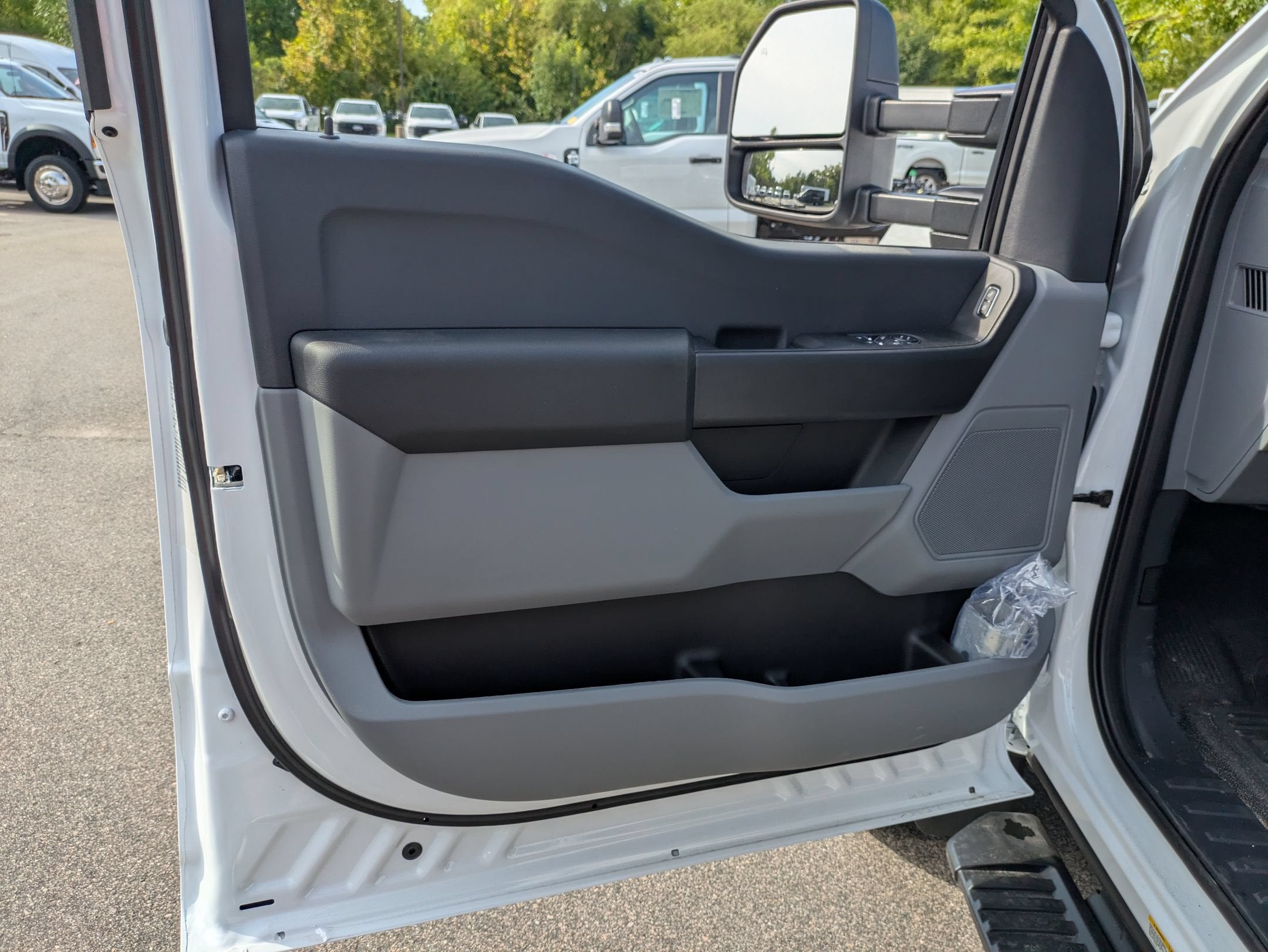 2026 Ford Super Duty F-550 DRW XL