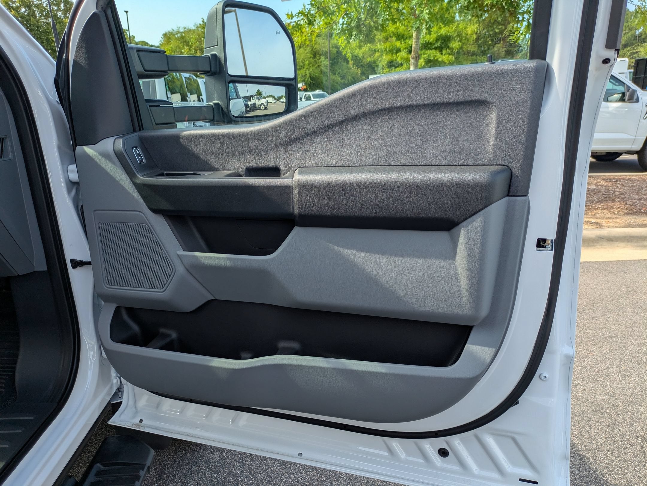 2026 Ford Super Duty F-550 DRW XL