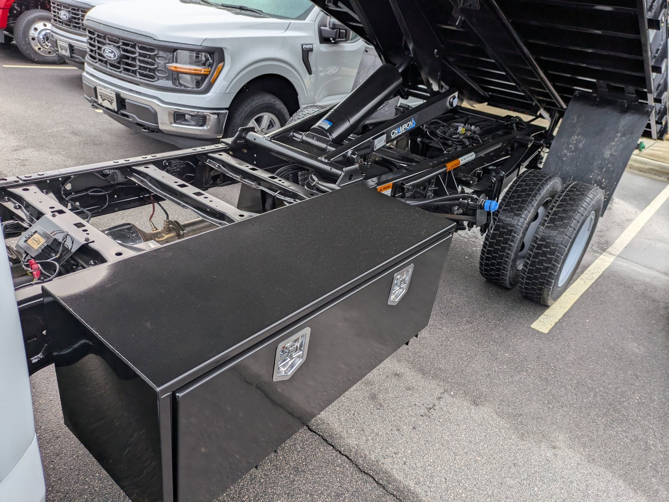 2026 Ford Super Duty F-550 DRW XL