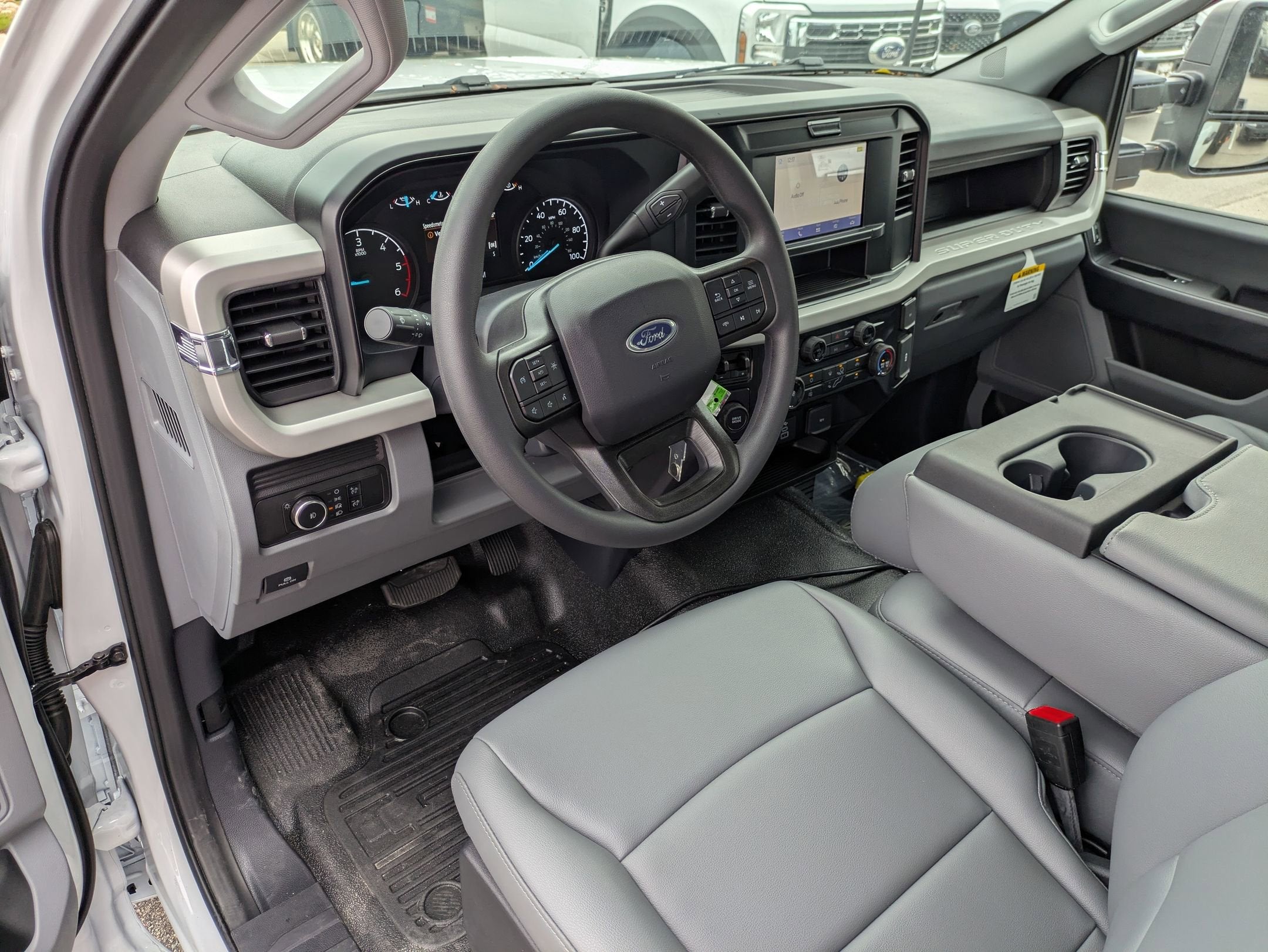 2026 Ford Super Duty F-350 DRW XL