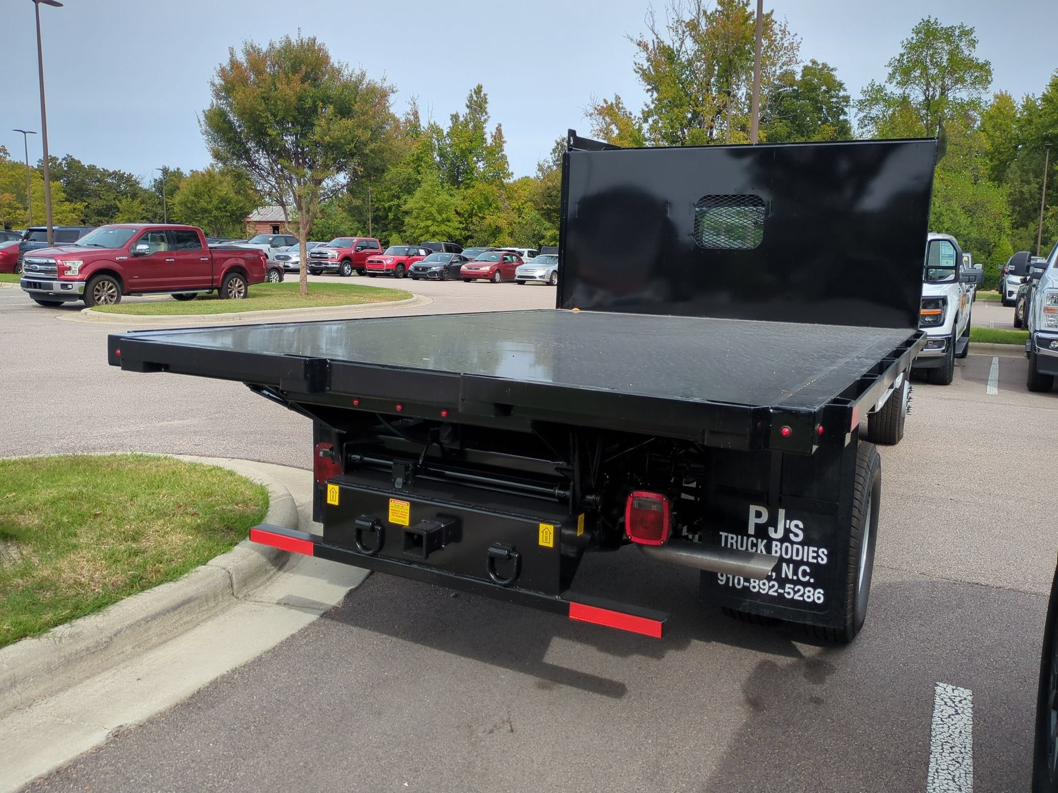 2027 Ford Super Duty F-350 DRW XL