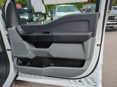 2027 Ford Super Duty F-350 DRW XL