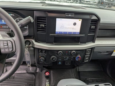 2025 Ford Super Duty F-550 DRW XL