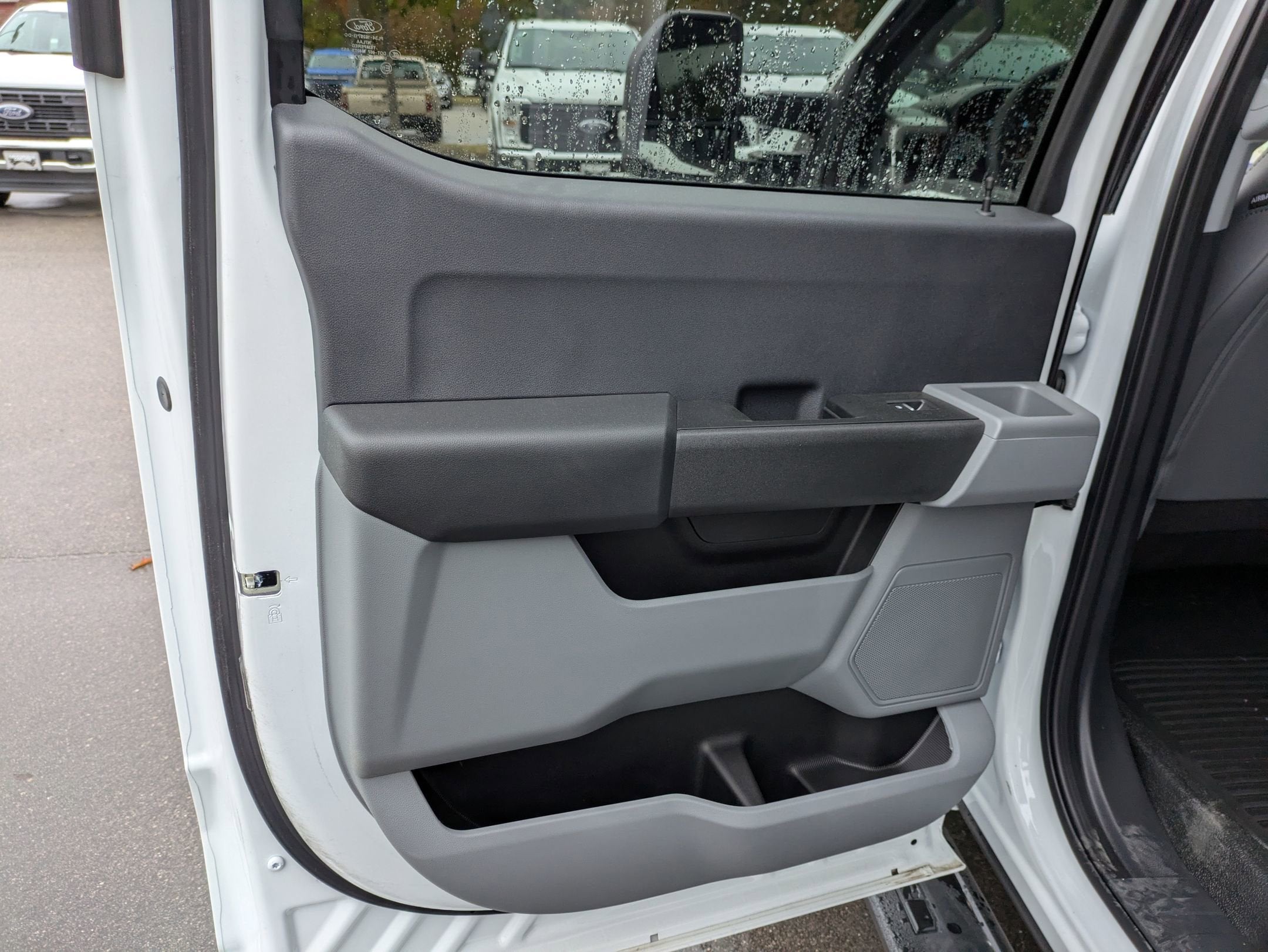2025 Ford Super Duty F-550 DRW XL