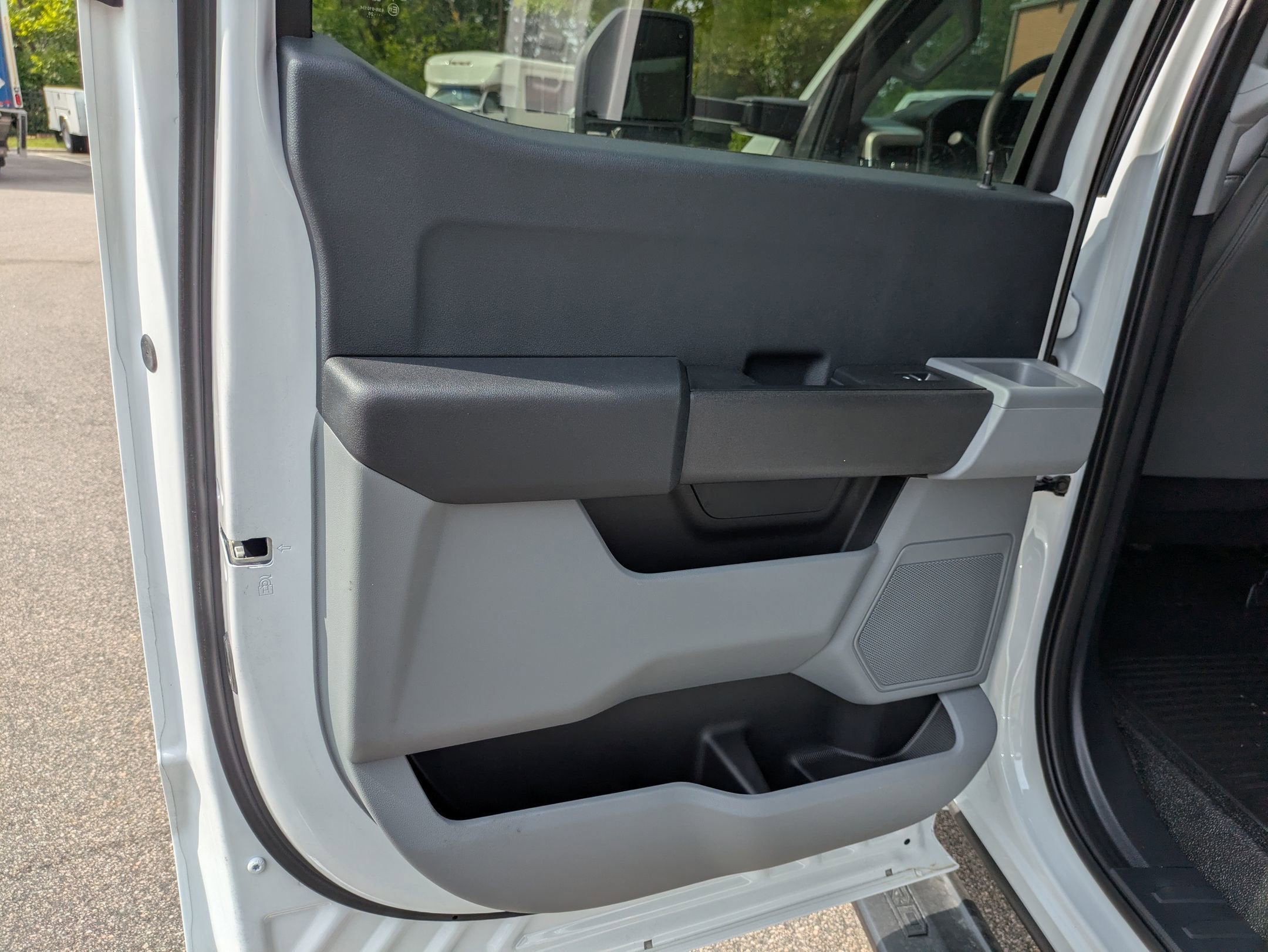 2026 Ford Super Duty F-550 DRW XL