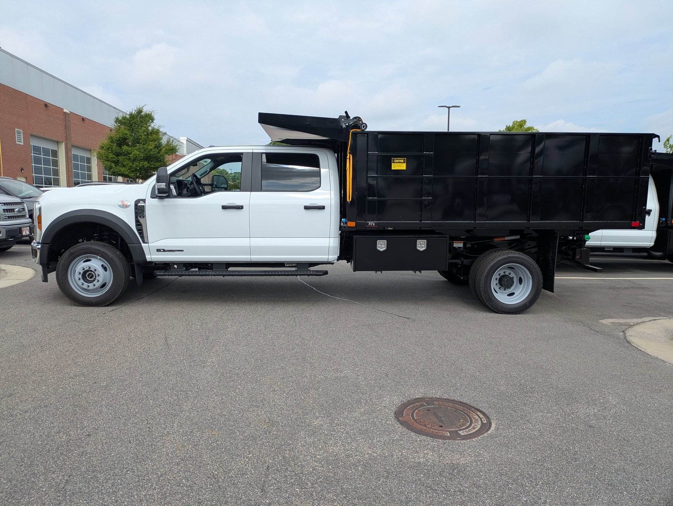 2026 Ford Super Duty F-550 DRW XL