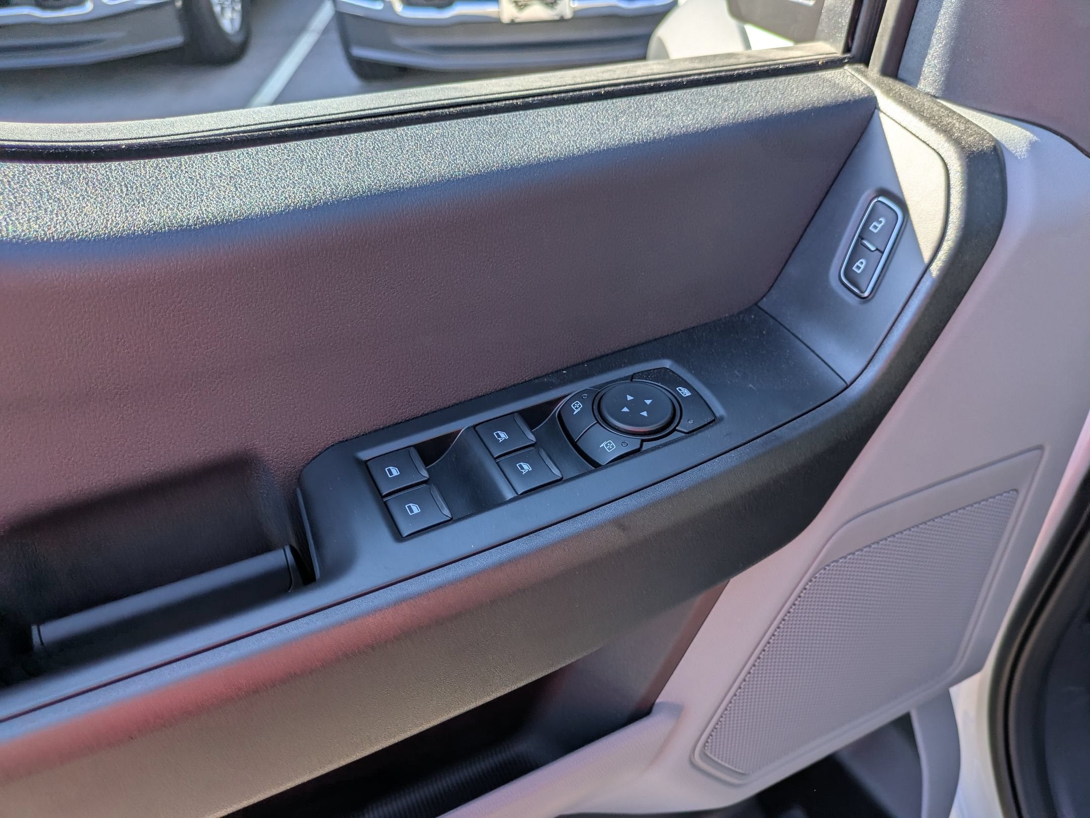 2027 Ford Super Duty F-550 DRW XL