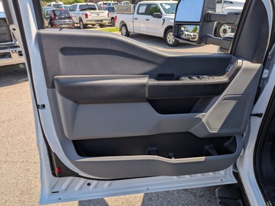 2026 Ford Super Duty F-550 DRW XL