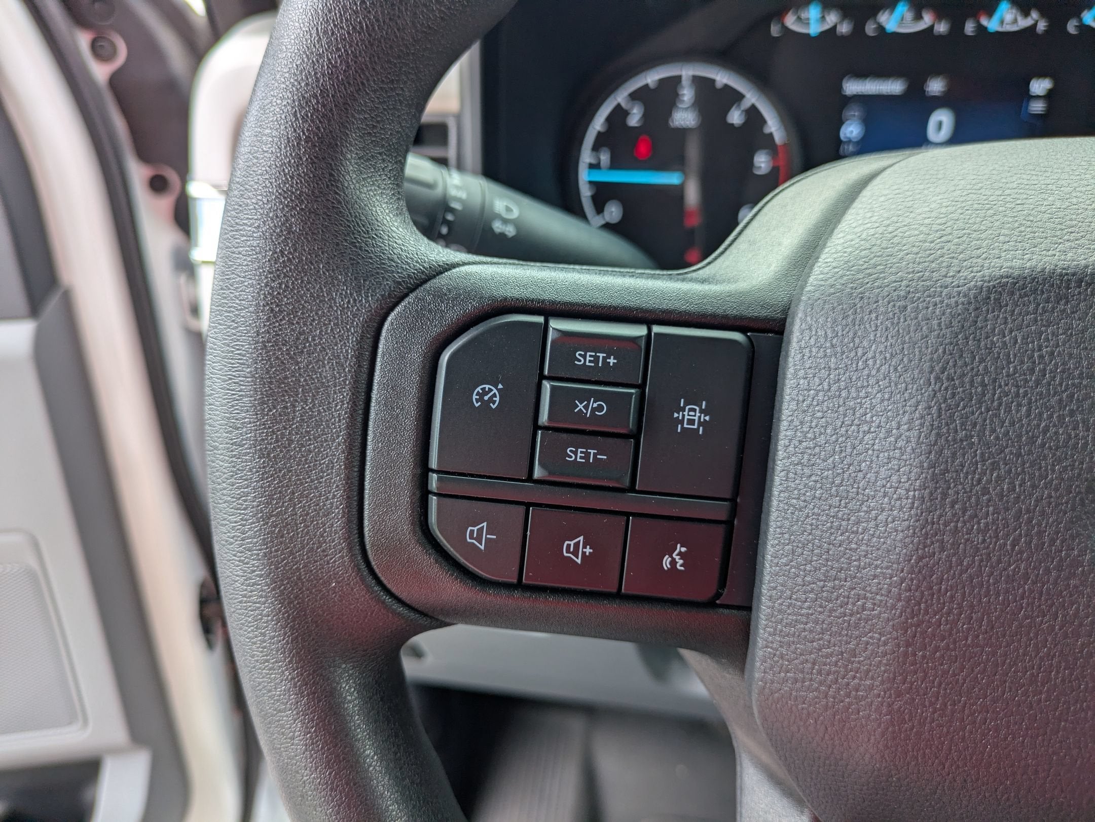 2024 Ford Super Duty F-550 DRW XL
