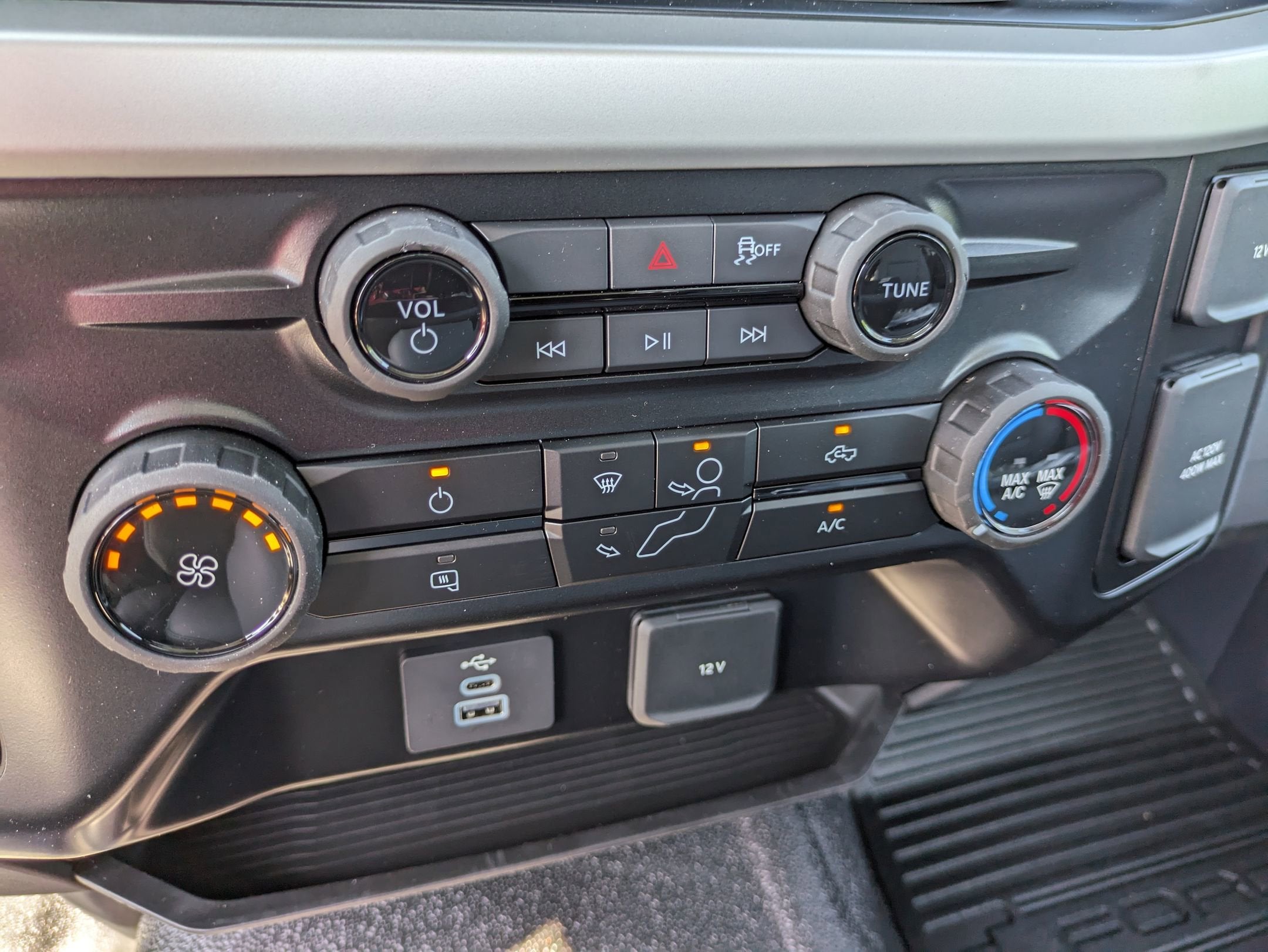 2025 Ford Super Duty F-550 DRW XL