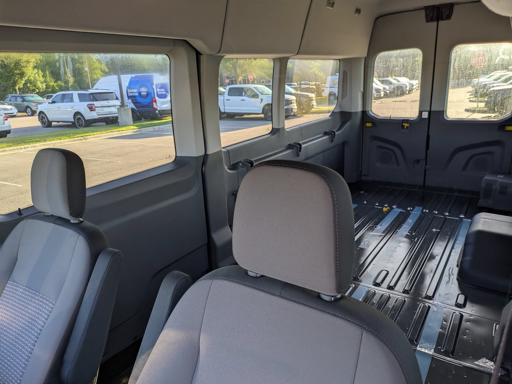 2027 Ford Transit Passenger Wagon XLT