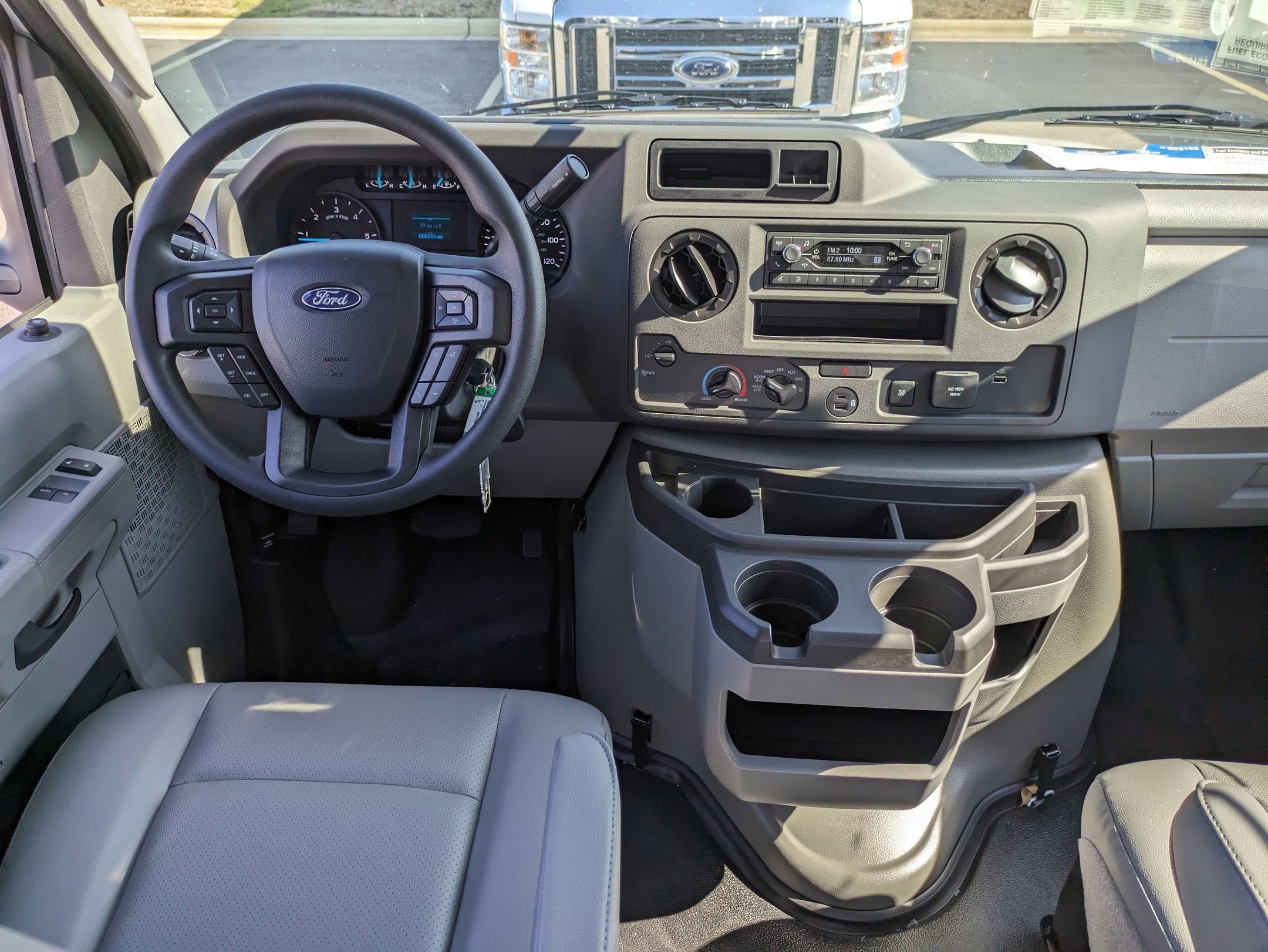 2026 Ford E-Series Cutaway E-350 SRW 138" WB