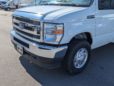 2026 Ford E-Series Cutaway E-350 SRW 138" WB