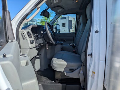 2027 Ford E-Series Cutaway Base