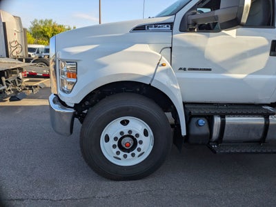 2027 Ford F-750SD Base