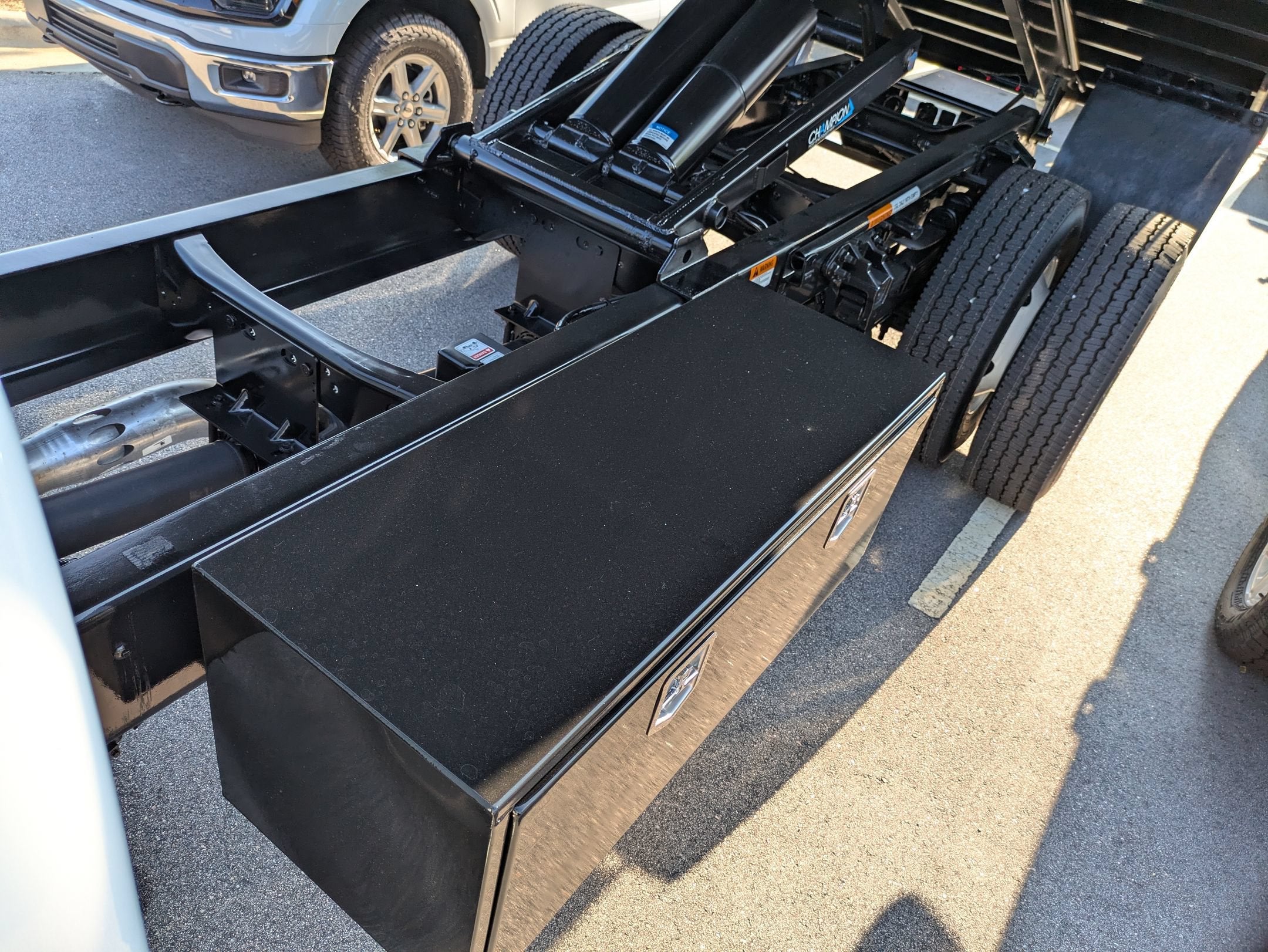 2027 Ford F-750SD Base
