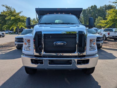 2027 Ford F-750SD Base
