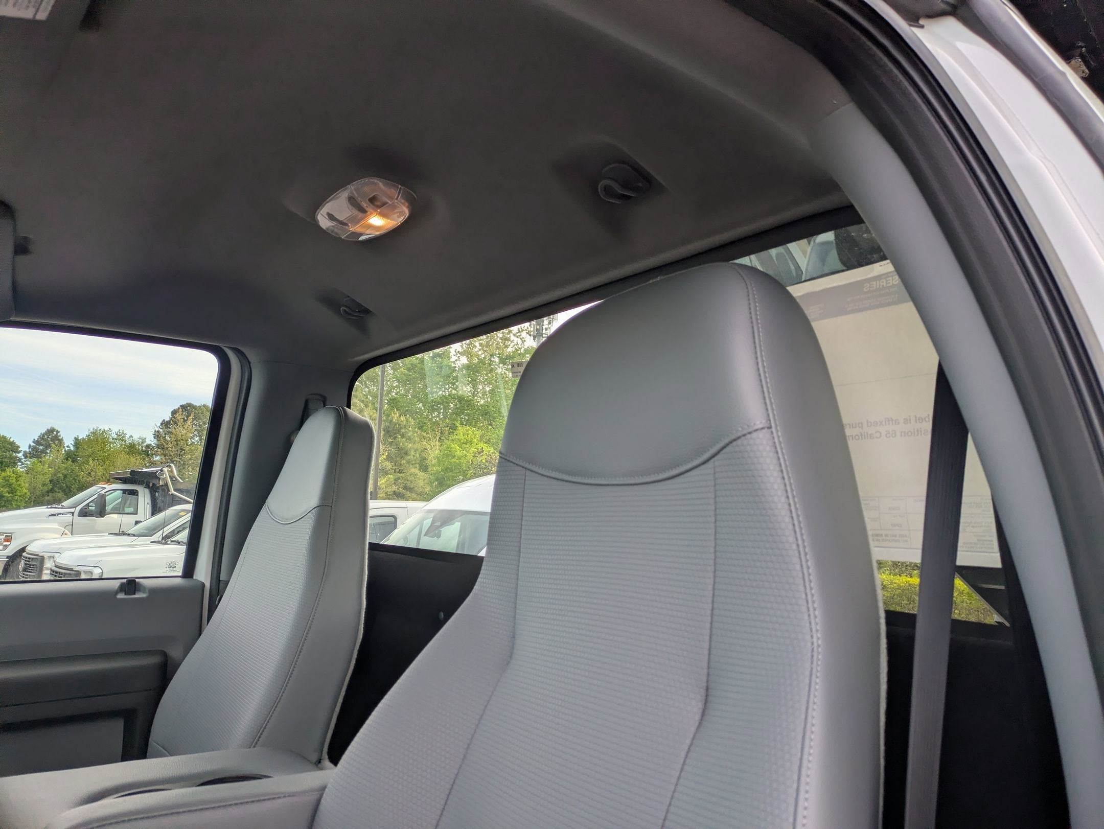 2027 Ford F-750SD Base