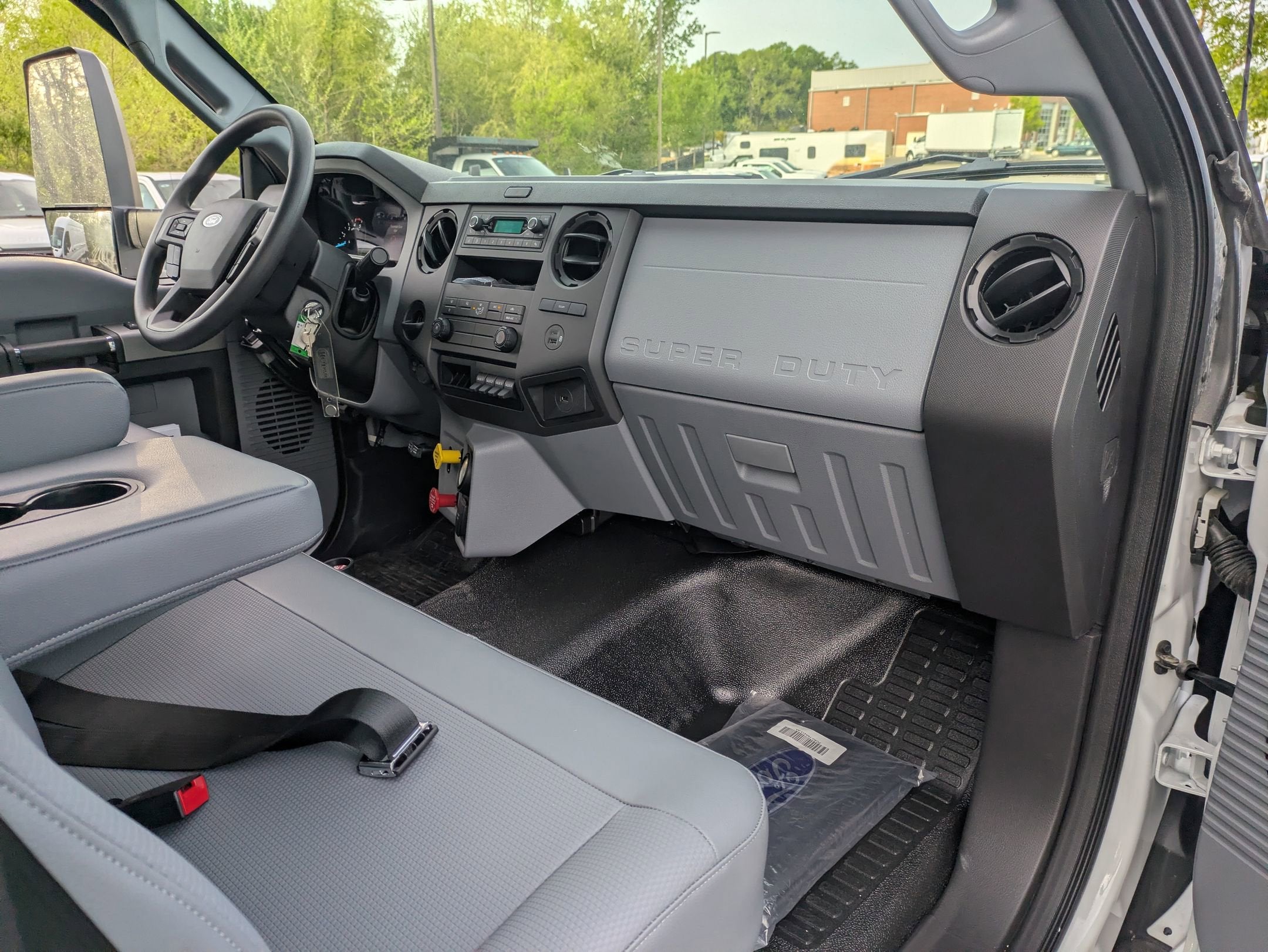 2027 Ford F-750SD Base