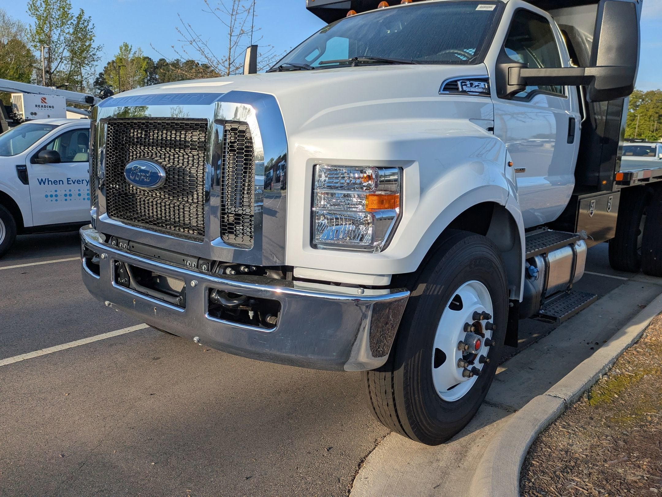 2027 Ford F-750SD Base