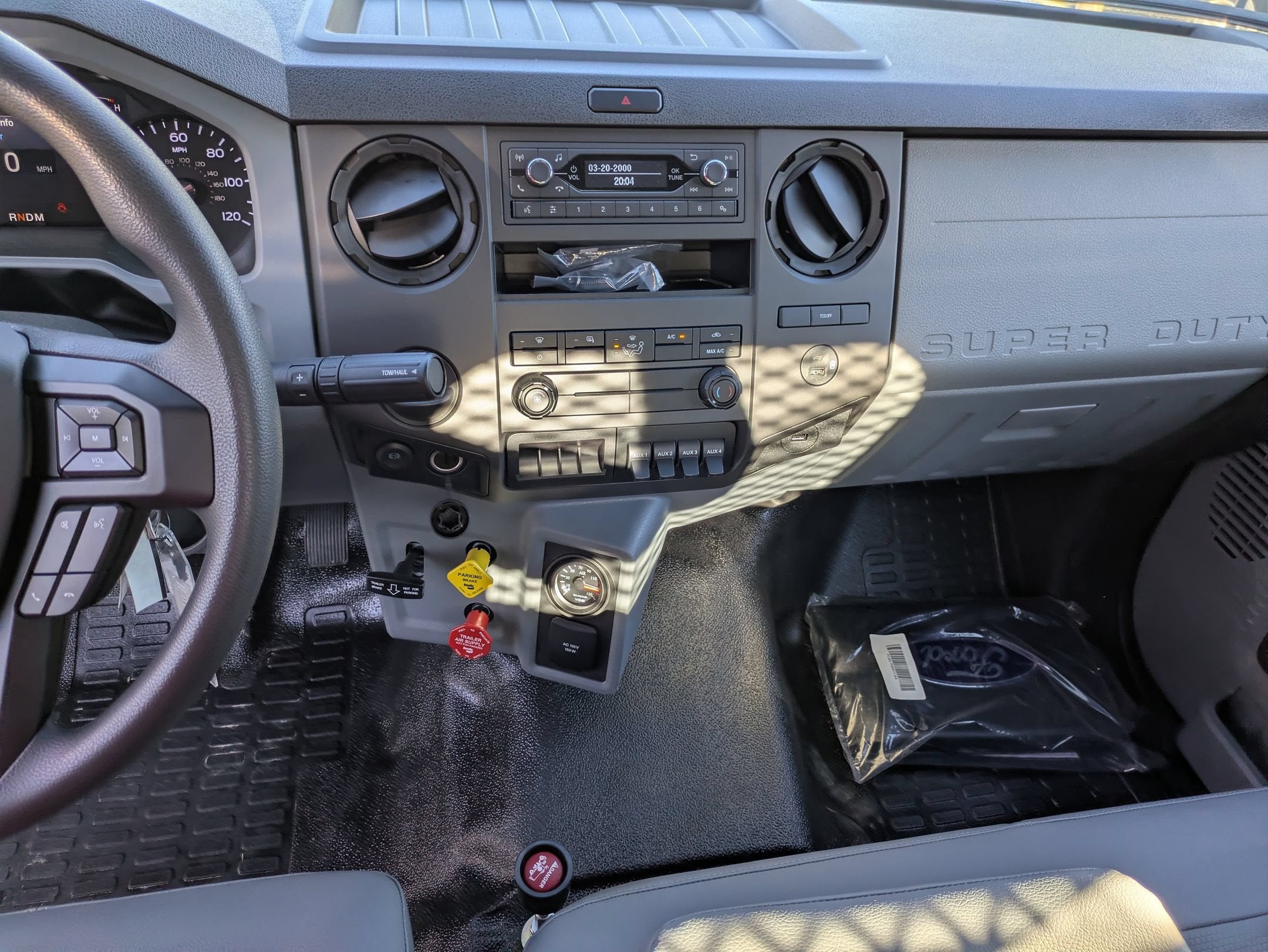 2027 Ford F-750SD Base