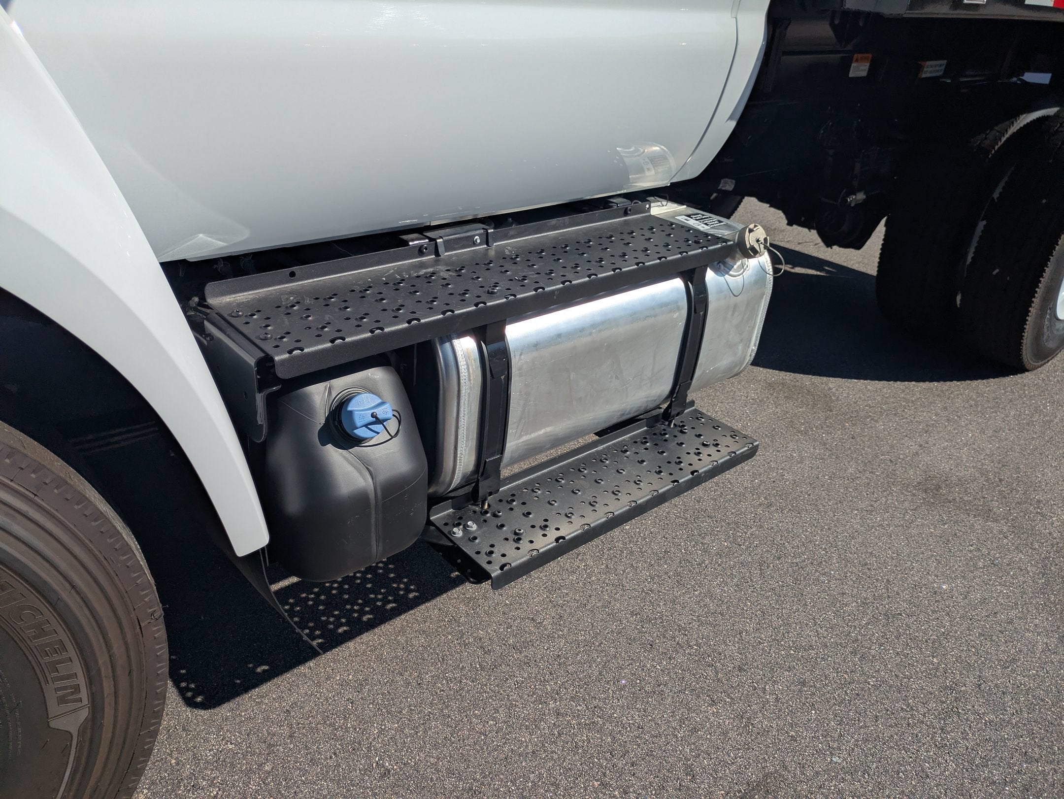 2027 Ford F-750SD Base