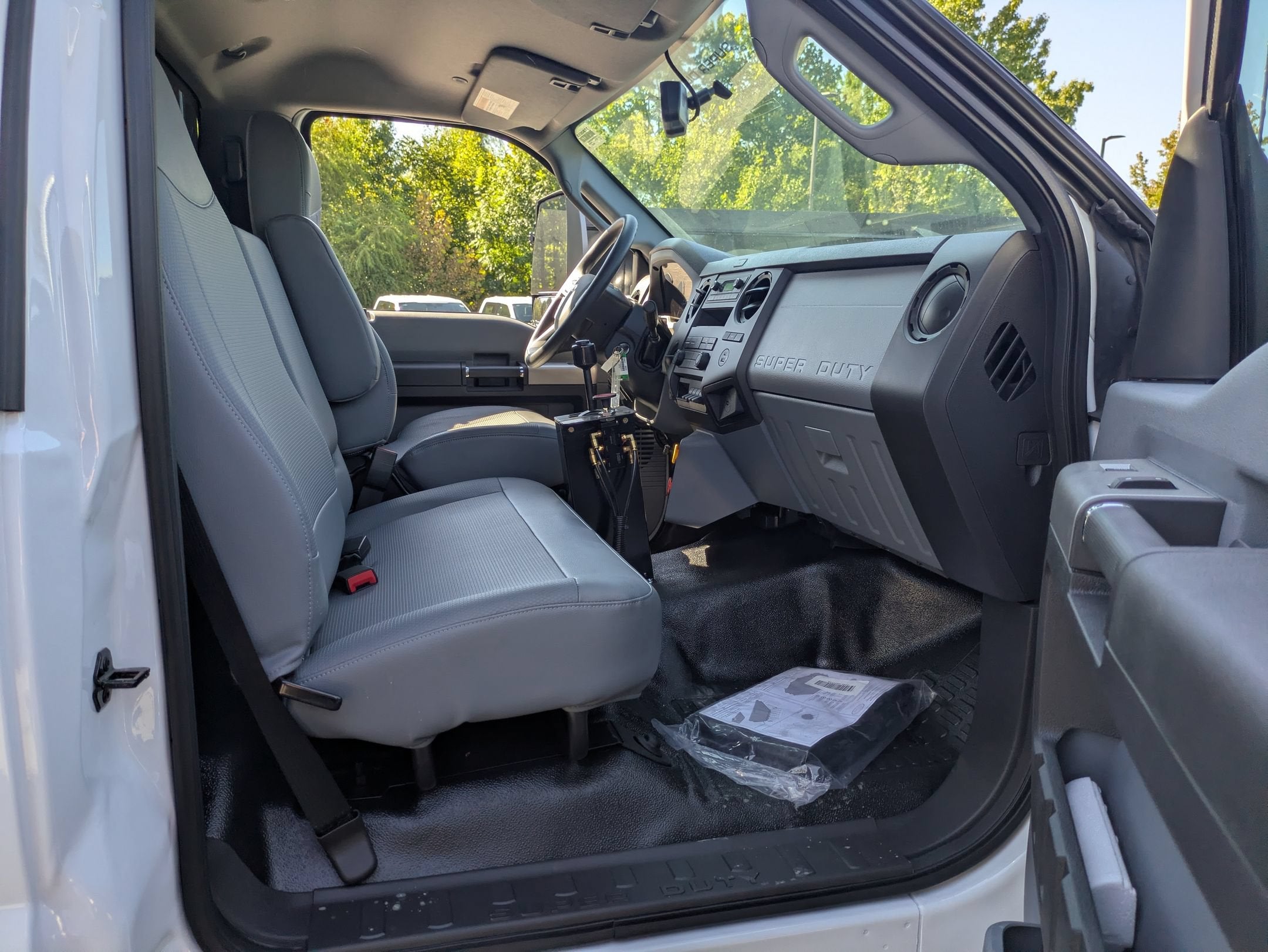 2027 Ford F-750SD Base