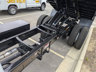 2027 Ford F-750SD Base