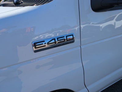 2027 Ford E-Series Cutaway Base