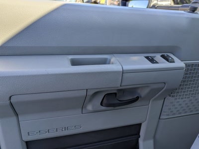 2027 Ford E-Series Cutaway Base