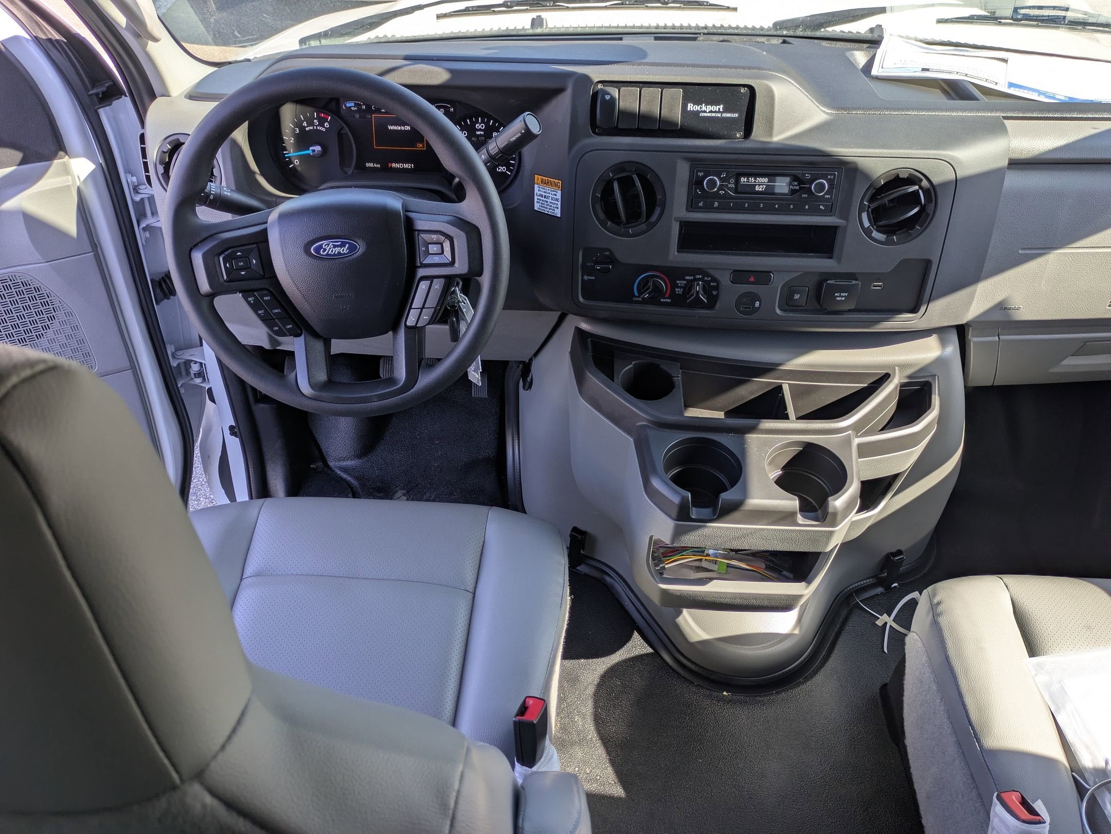 2027 Ford E-Series Cutaway Base