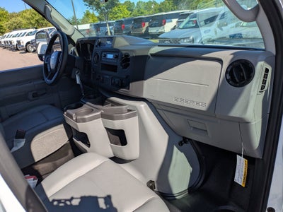 2027 Ford E-Series Cutaway Base