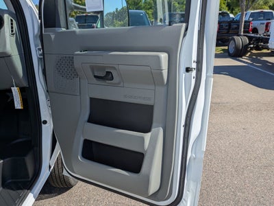 2027 Ford E-Series Cutaway Base