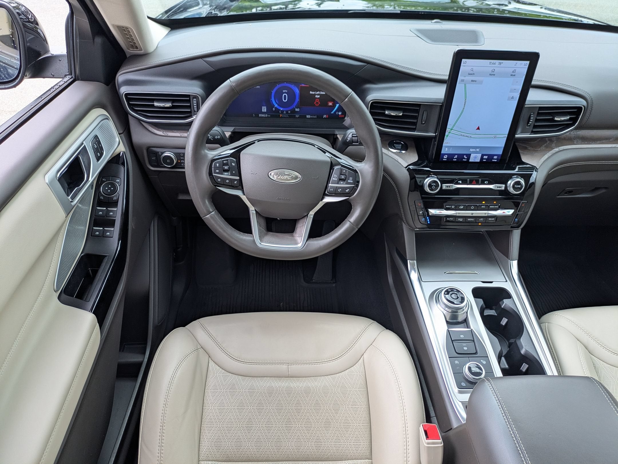 2022 Ford Explorer Platinum