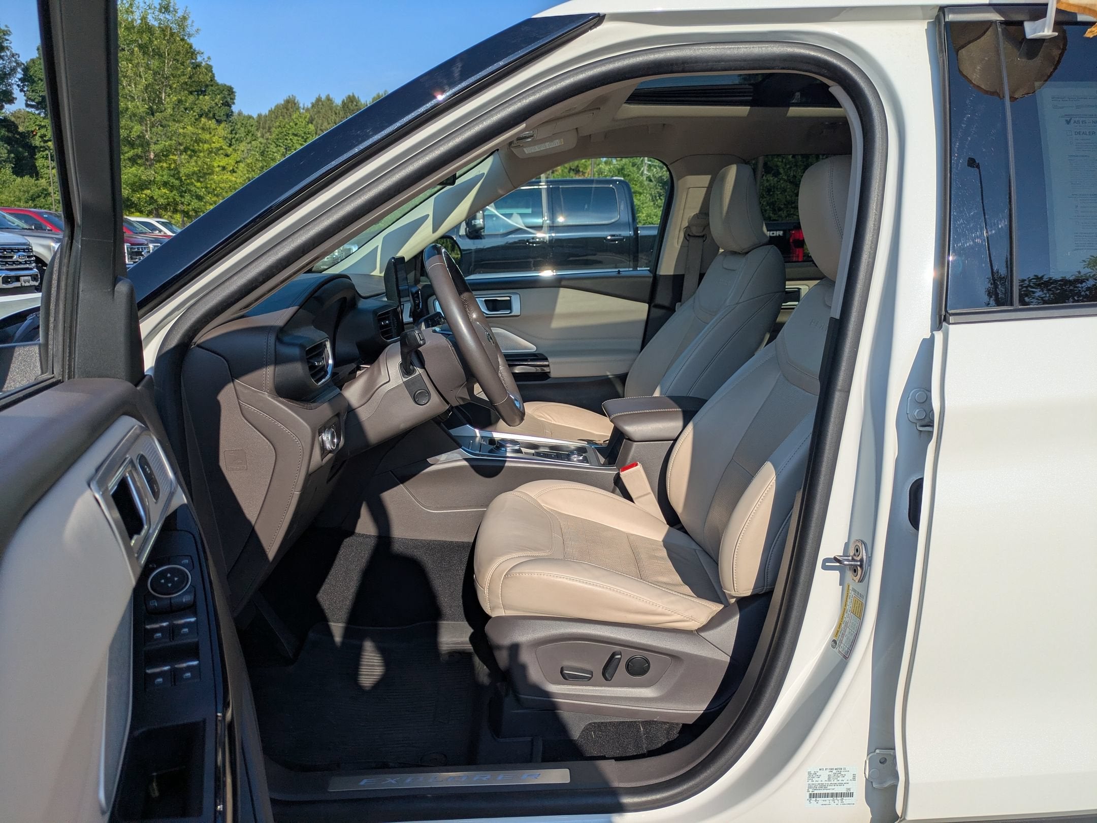 2023 Ford Explorer Platinum