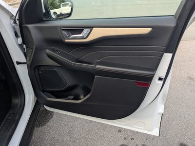 2021 Ford Escape Titanium Hybrid