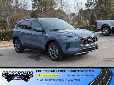 2025 Ford Escape ST-Line Select - Crossroads Courtesy Demo