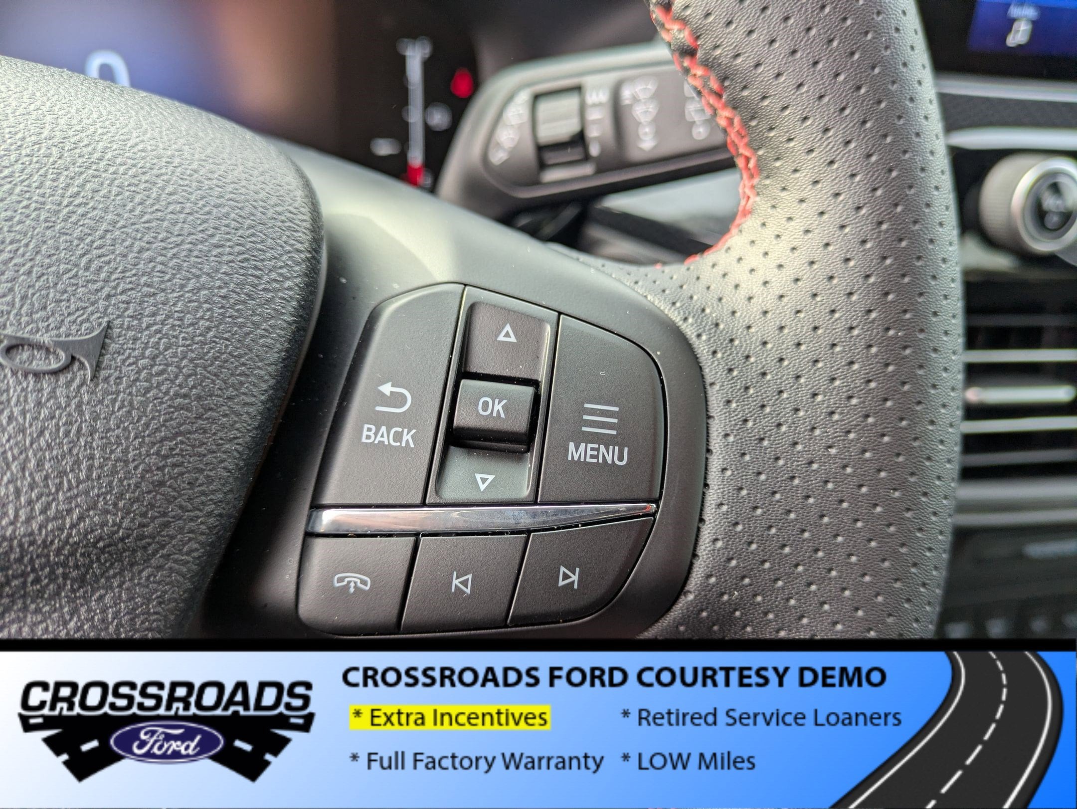 2025 Ford Escape ST-Line Select - Crossroads Courtesy Demo