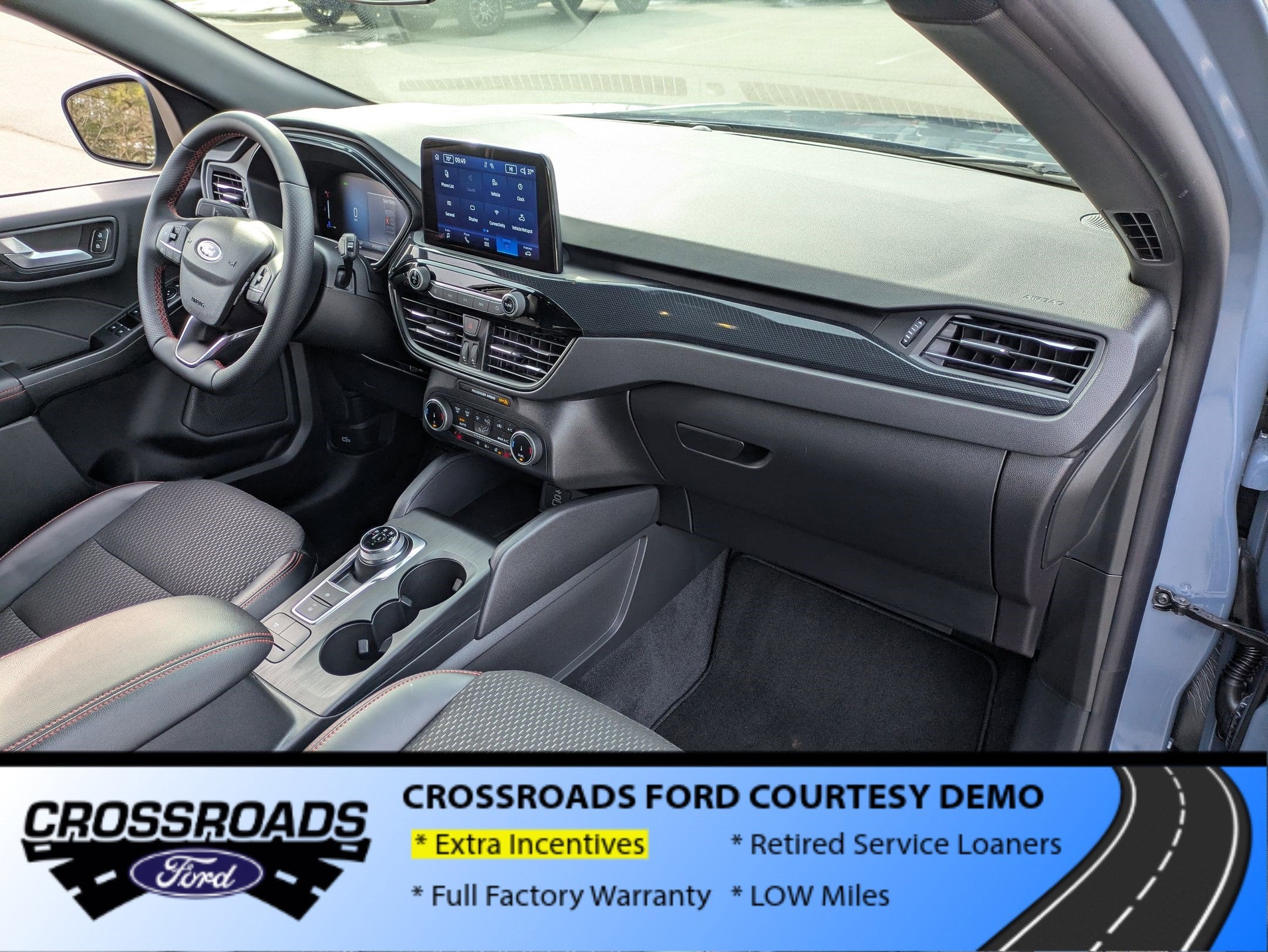 2025 Ford Escape ST-Line Select - Crossroads Courtesy Demo